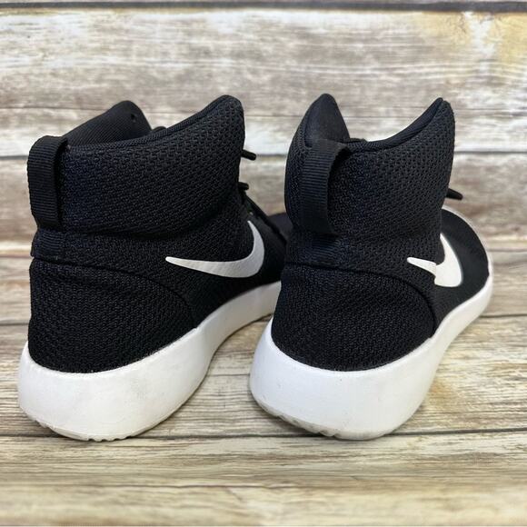 Nike WMNS Roshe Court size 9 black white color way - Picture 7 of 9